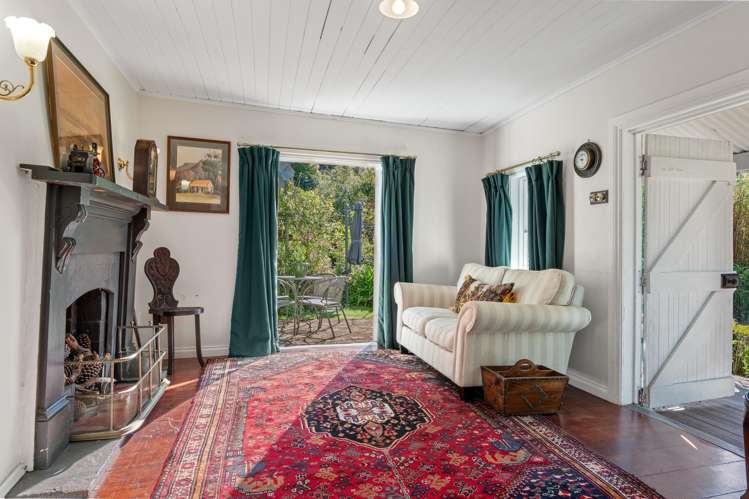 1 Main Road Governors Bay_25