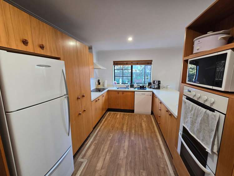 36 Awanui Drive Waikanae_6