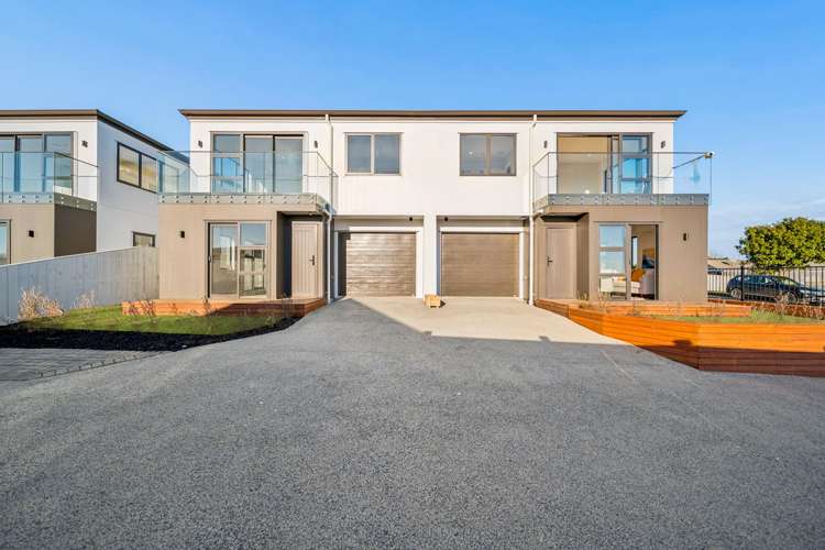 2/42 Jellicoe Avenue_0