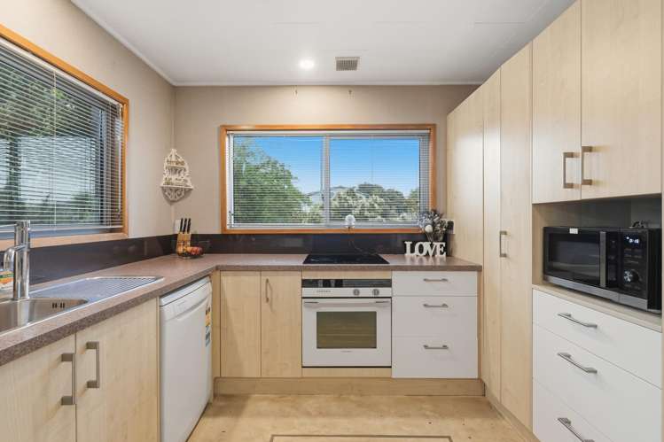 448 Racecourse Road_2