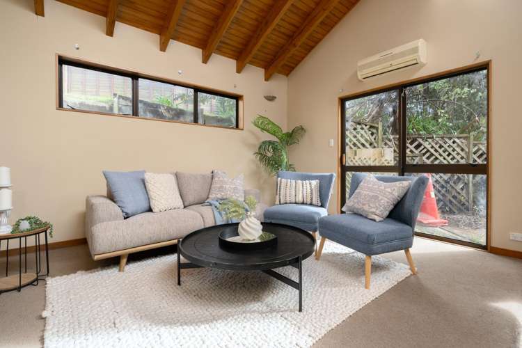 3 Rokewa Way Paparangi_4