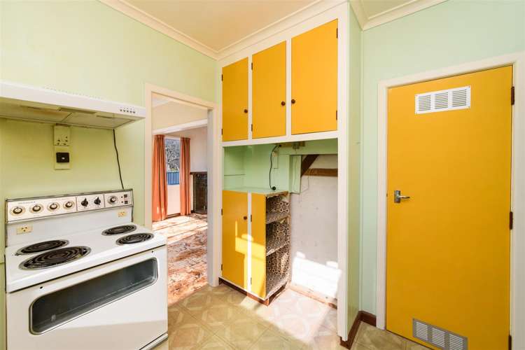 27 Lower High Street Marton_11