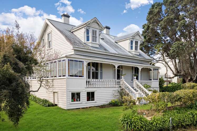 4A Clarence Road and 1A Hall Street Northcote Point_0