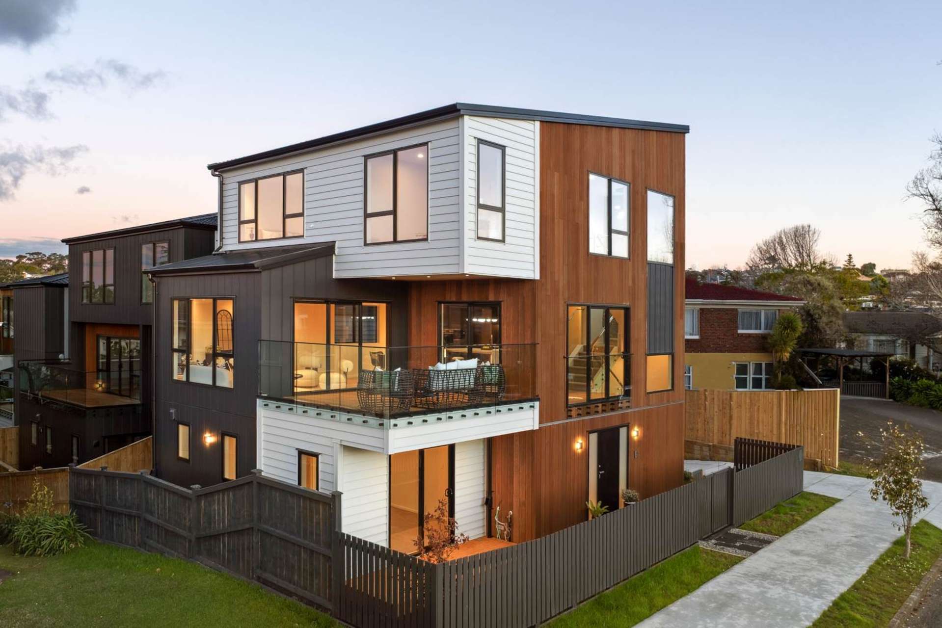 7B Cruickshank Crescent Meadowbank_0