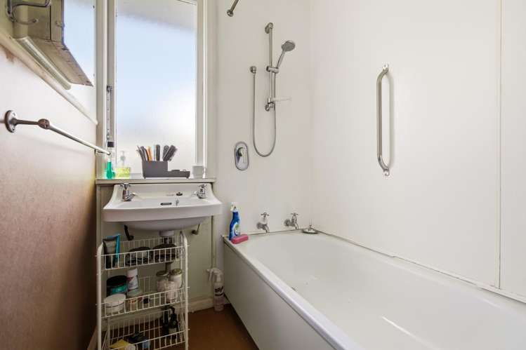 224 Te Rangitautahanga Road Turangi_8