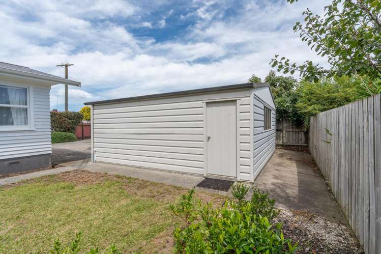 23 Springfield Crescent Enderley_14