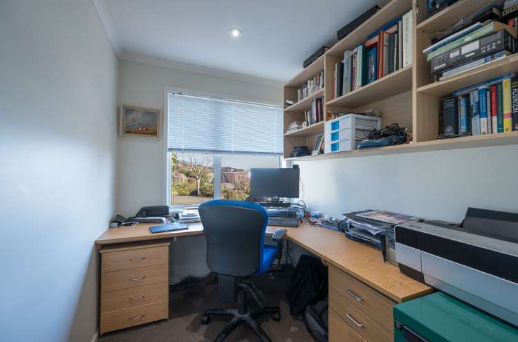 5 Norfolk Place Stoke_18