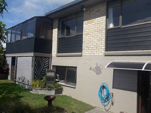 2/33 Golf Road Mount Maunganui_1