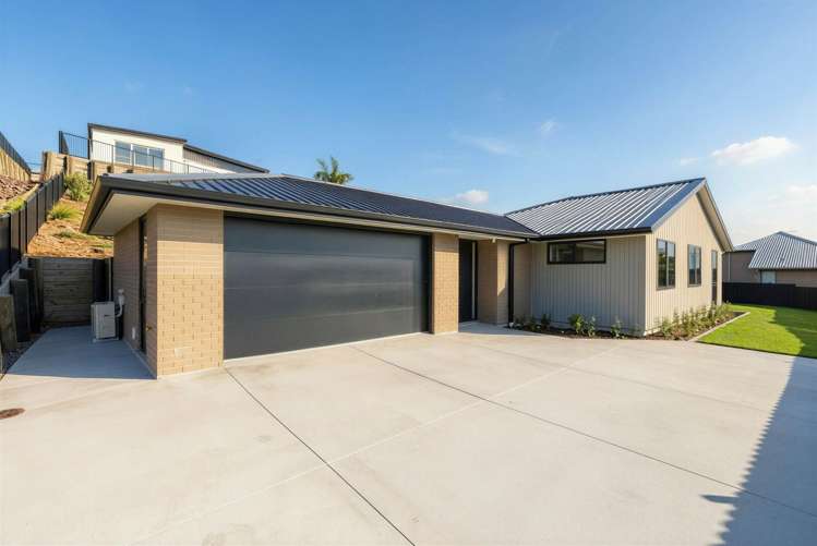 10 Christie Way_0