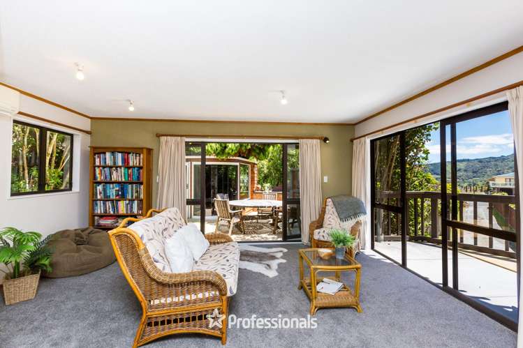 8 King Charles Drive Kingsley Heights_11