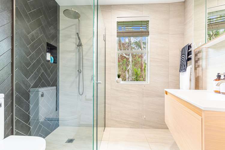 29 Awhiorangi Promenade Swanson_12