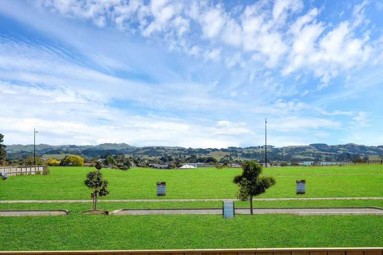27 Korowhiti Road Clarks Beach_25