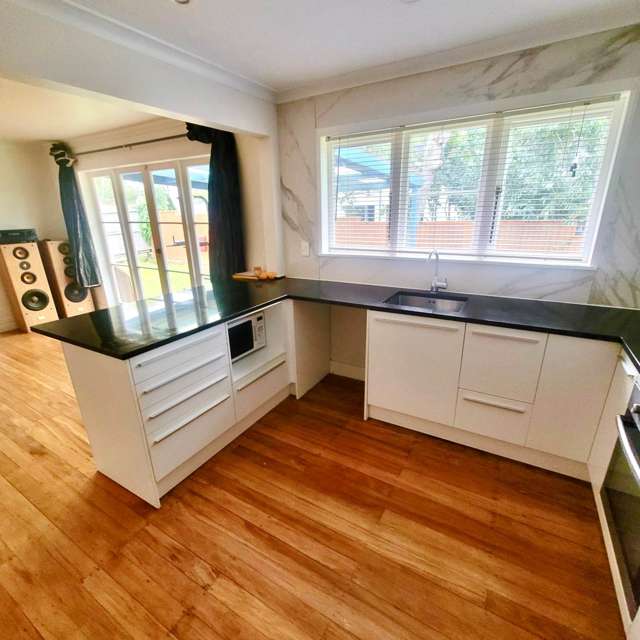 1/110 Lynwood Road New Lynn_2