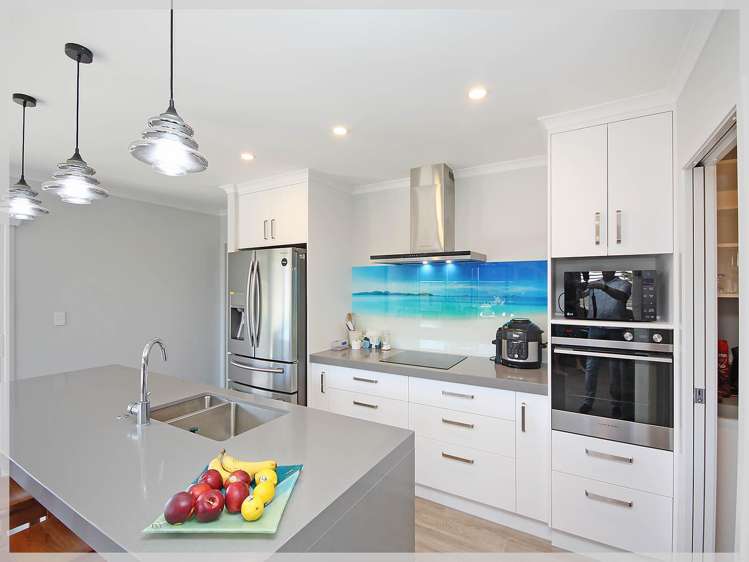 10 Story Street Foxton Beach_4