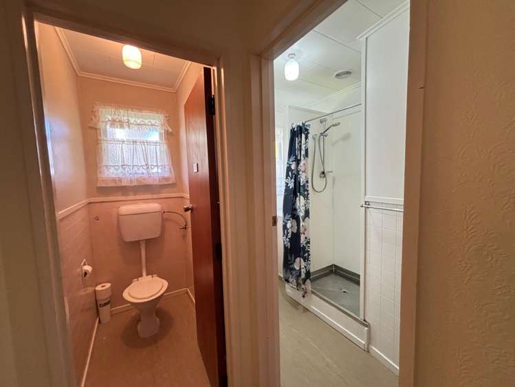 14 Katene Street West End_12