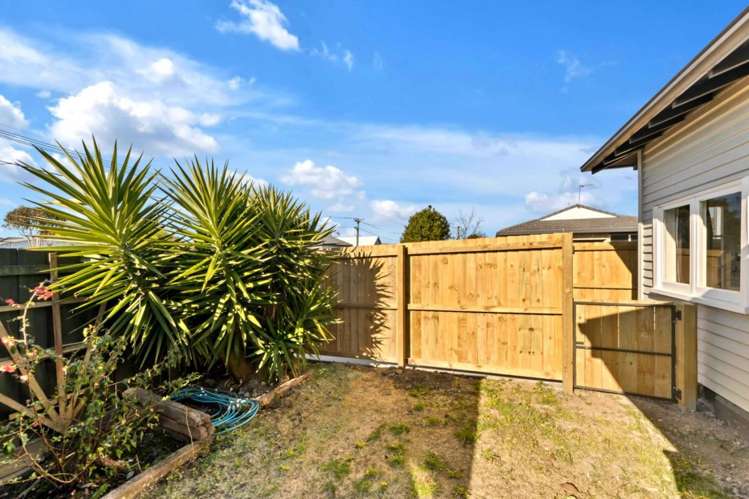 12 Randolph Street Woolston_24