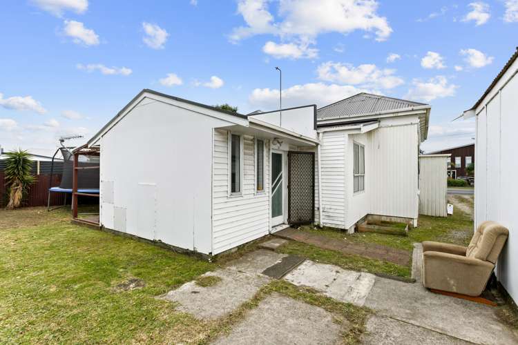 62 Awapuni Road Awapuni_11
