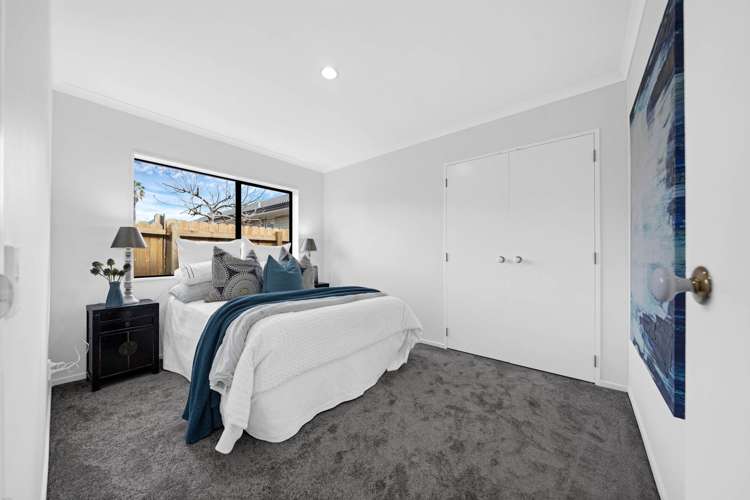 1/25 Headcorn Place Botany Downs_16