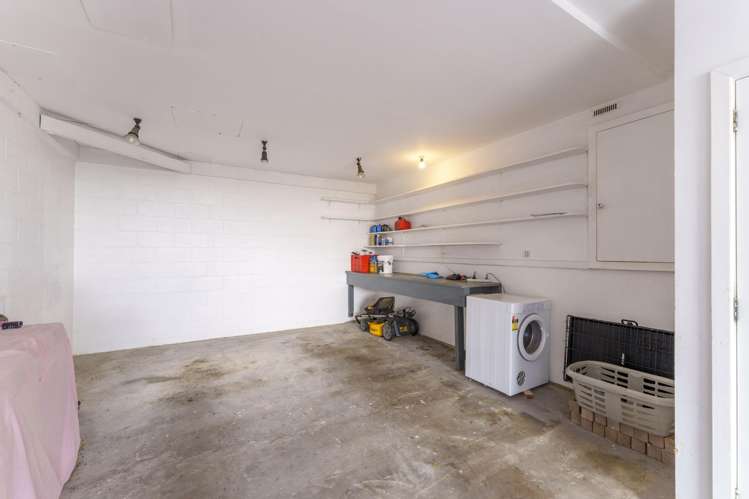 1/173 Soleares Avenue Mount Pleasant_22