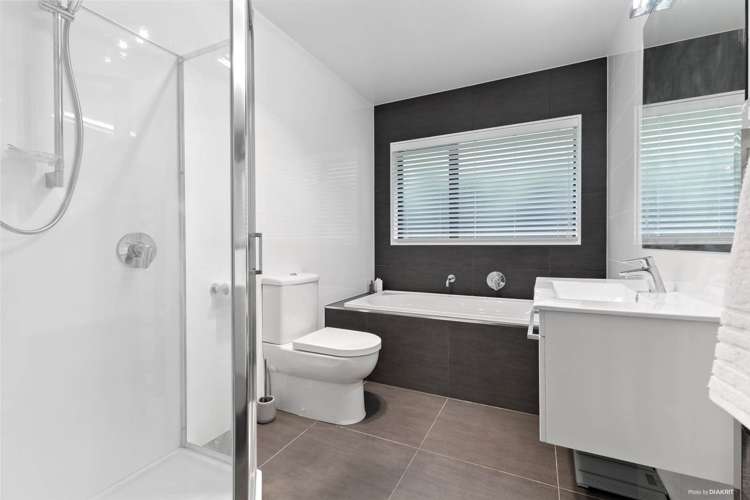 9 Eastview Crescent Stanmore Bay_9