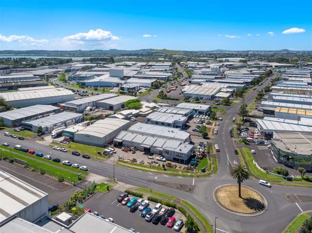 47 Rennie Drive Mangere_1