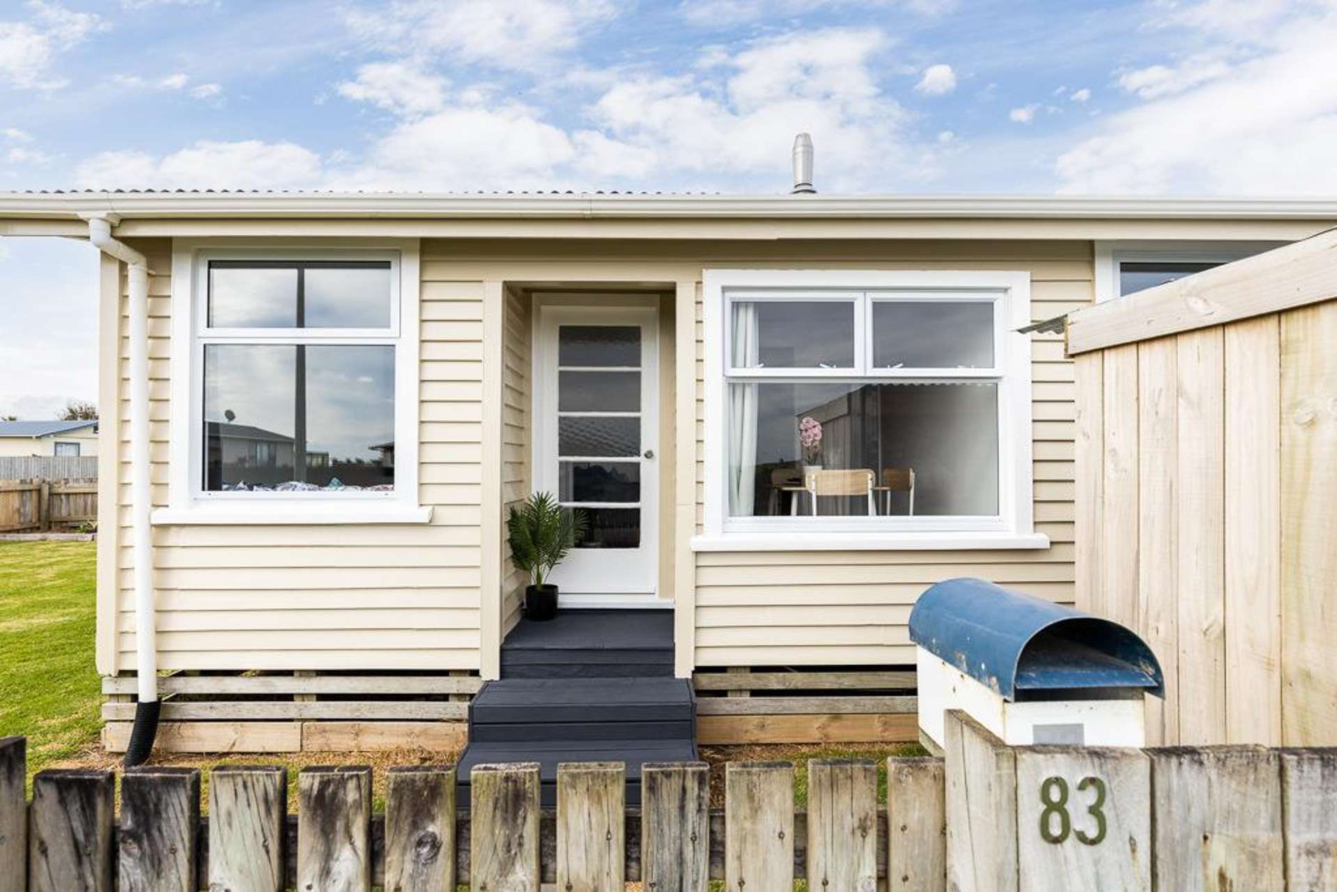 83 Hume Street Waitara_0