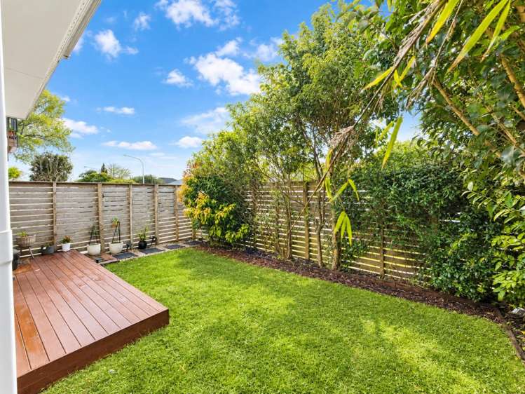 C/4 Roby Street Te Atatu Peninsula_11