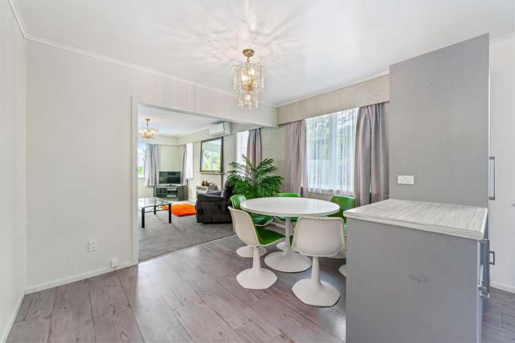 25 Lowtherhurst Road Massey_7