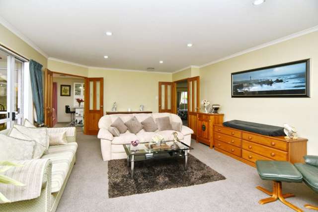 2/66 Dunedin Street Redwood_4