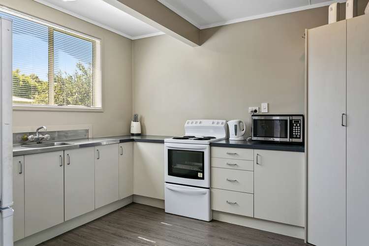 27 Runuku Grove Turangi_9