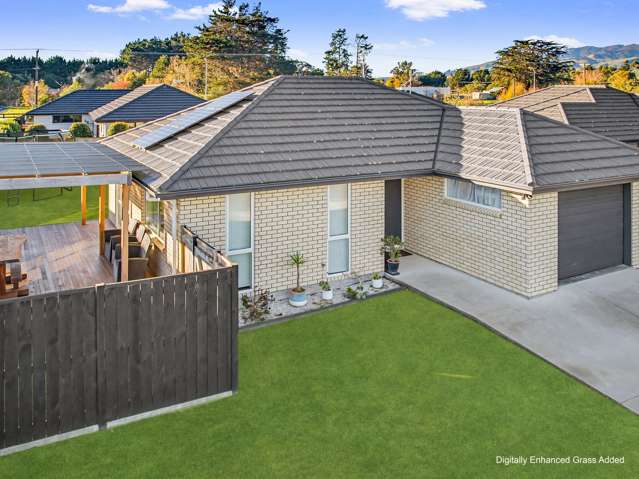 Four Bedrooms Double Glazed Winner !