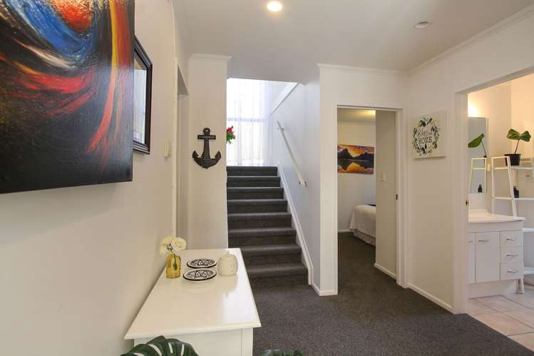 4/5 Anne Road Hillcrest_13