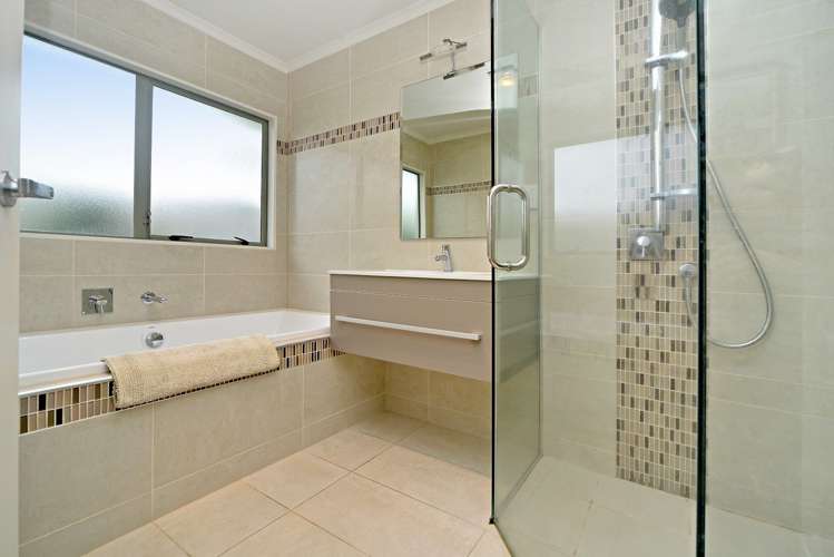 46 Meadowland Drive Somerville_10