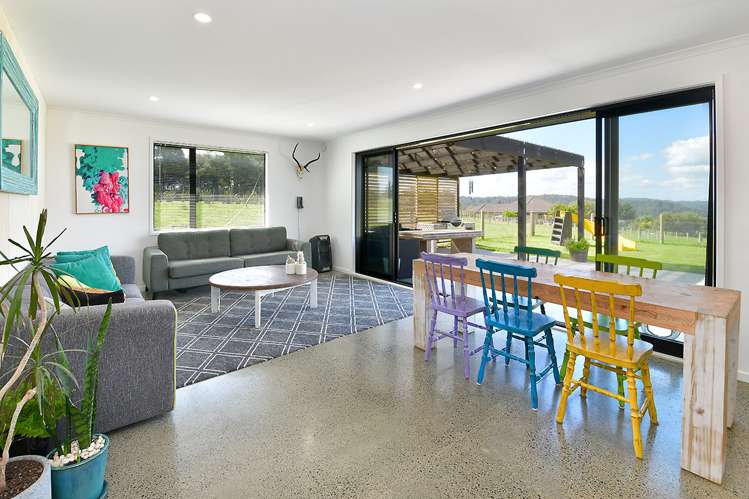 87 Sheffield Road Helensville_4