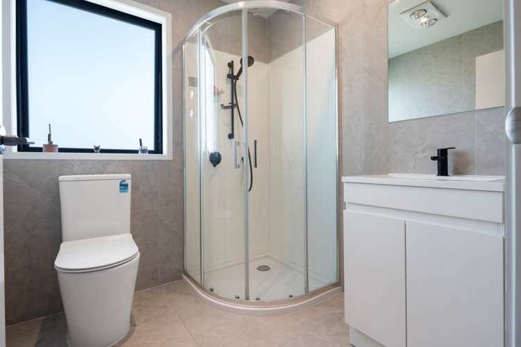 4/128 Onewa Road Northcote_15