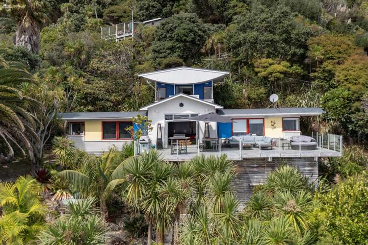 35 Piha Road Piha_17