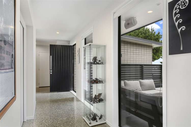 1 Daisy Burrell Drive Gulf Harbour_11