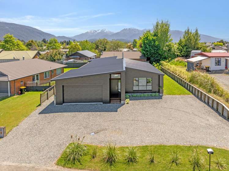 7 Dalhousie Place Te Anau_29