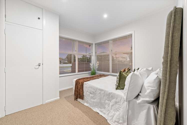 106 Flanshaw Road Te Atatu South_11
