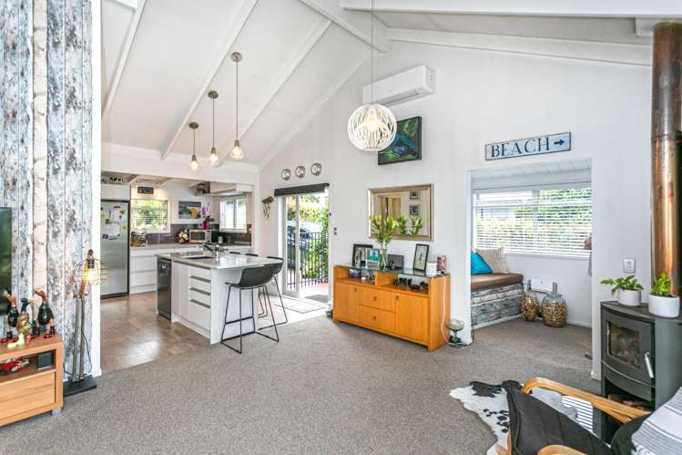 298 Main Road Tairua_10