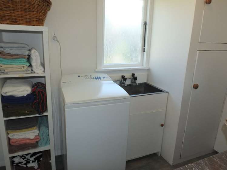 3 Hart Street Foxton Beach_16