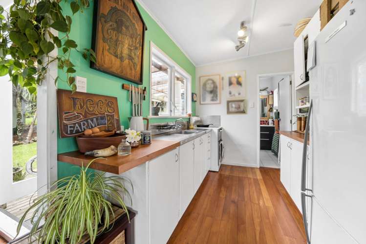28 Tasman View Road Bethells Beach_8