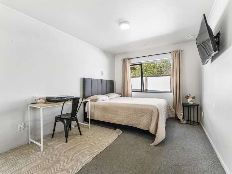 24 Charles Prevost Drive The Gardens_13