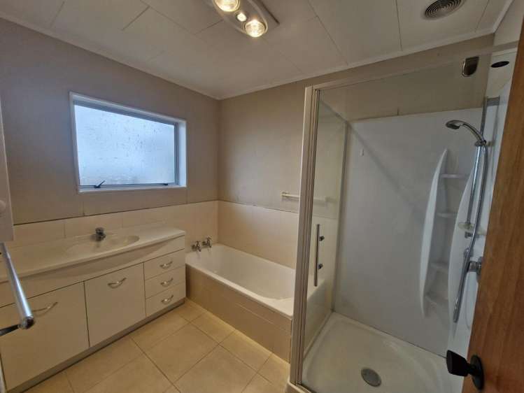 2/32 Young Street New Plymouth_7