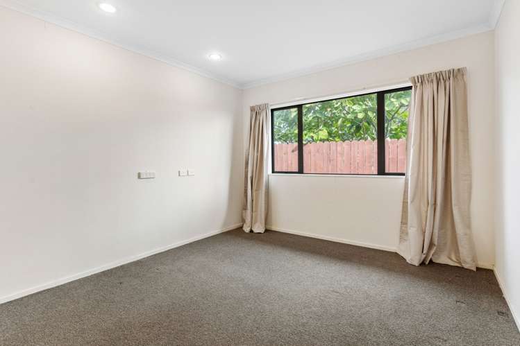 7 Isaac Place East Tamaki Heights_10