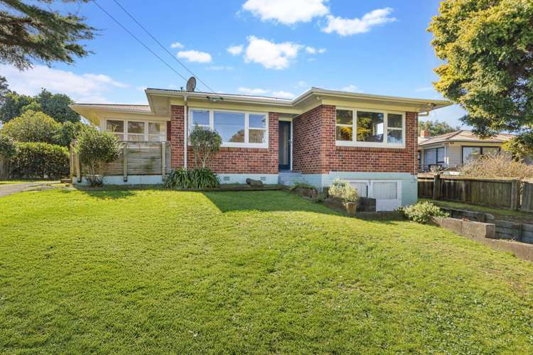 8 Kirton Crescent Manurewa_1