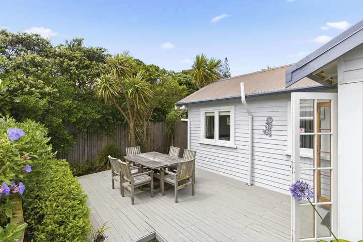 5A Paneta Street Paekakariki_26
