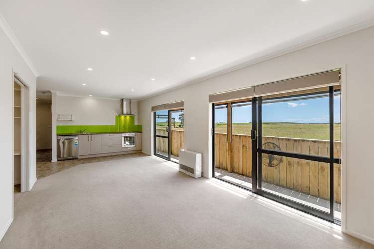 18 King Street Waitara_12