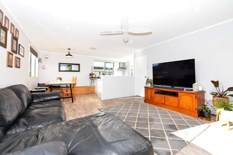 8 Melanie Court Dinsdale_16