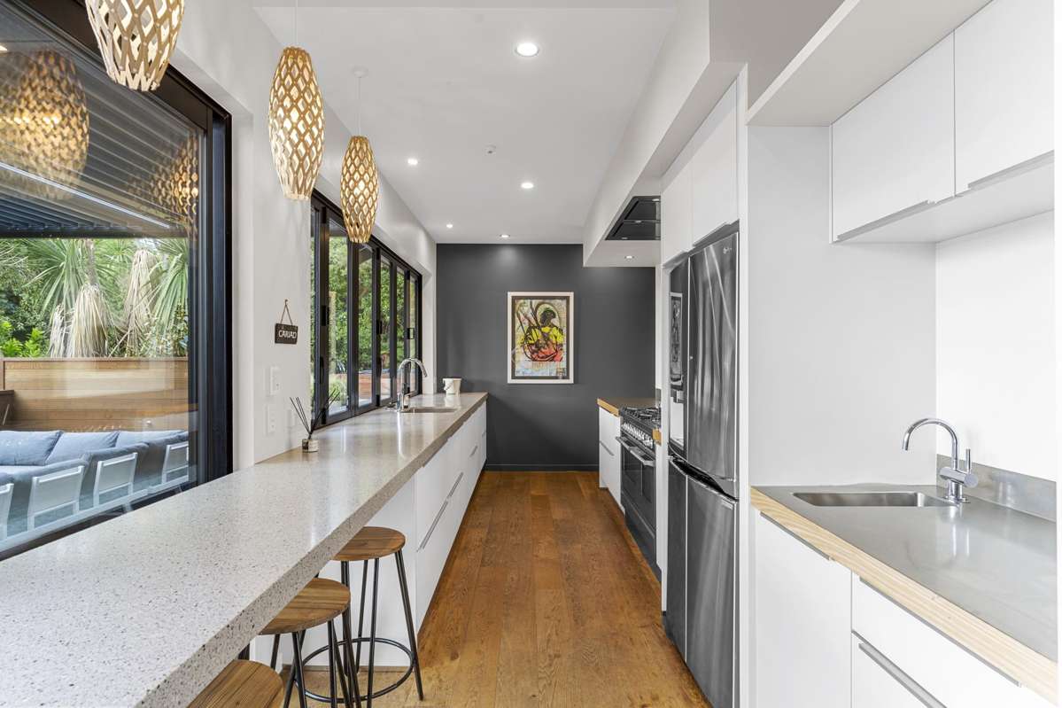 5 Torr Street_5